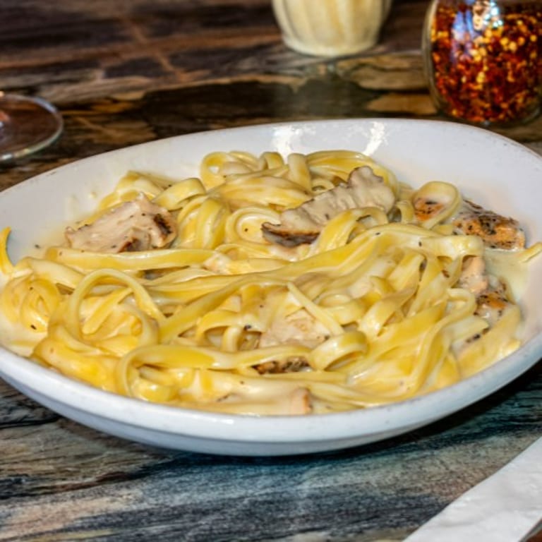 Delicious Chicken Alfredo Dishes
